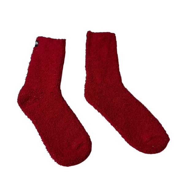 Aegean Apparel 2 Piece Cozy Set Red Silver Plush Blanket Wrap & Socks 25x80” NWT - Picture 12 of 16